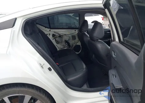 2019 Nissan Altima 2.5 Sr z USA, uszkodzony, nr VIN 1N4BL4CV8KC165879